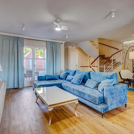 בית נופש Residencia El Duque - 1, Marius אדחה
